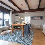 Am-hohen-ufer-reetdach-haus-strand-ahoi-131 *